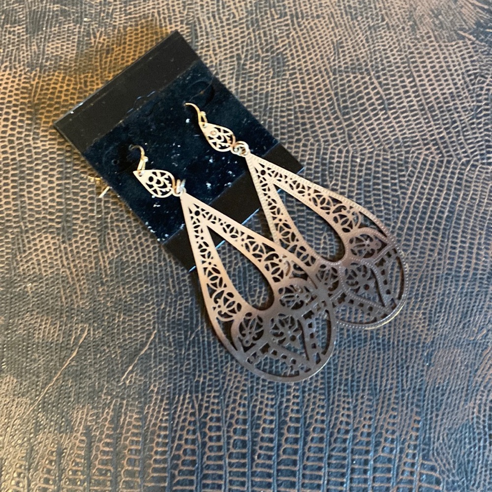 earings